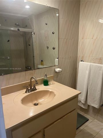 1255 Collins Avenue 705, Miami Beach, FL 33139