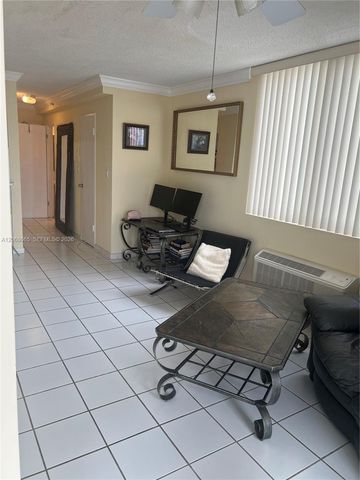 1255 Collins Avenue 705, Miami Beach, FL 33139