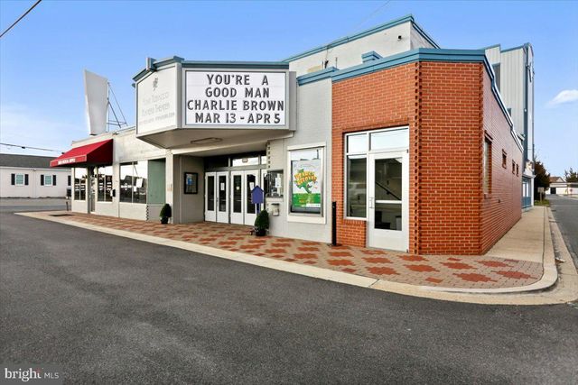 4 WALNUT HILL RD, La Plata, MD 20646