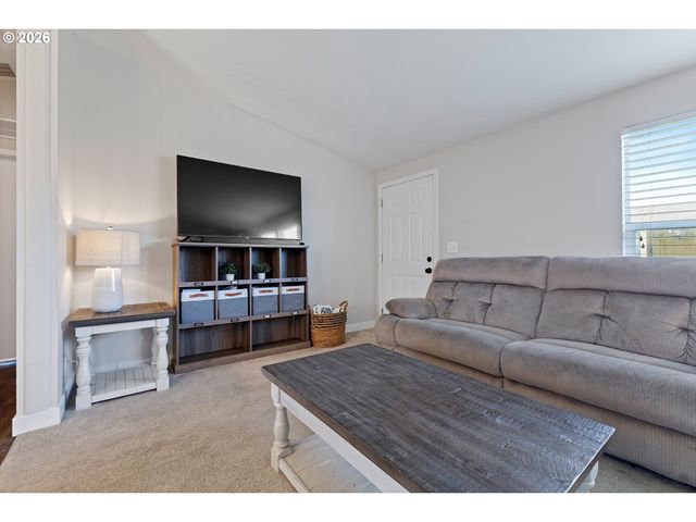 17660 Sw BUNKER OAK Rd, Beaverton, OR 97006