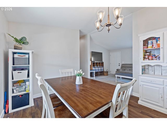 17660 Sw BUNKER OAK Rd, Beaverton, OR 97006