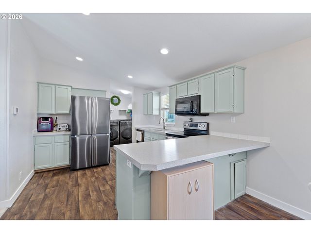 17660 Sw BUNKER OAK Rd, Beaverton, OR 97006