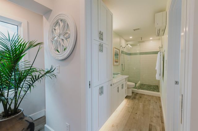 113 N Beach Road, Jupiter Island, FL 33455