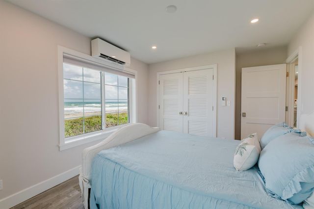 113 N Beach Road, Jupiter Island, FL 33455