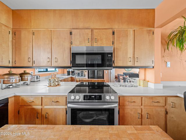 2604 S Shore Drive, Surf City, NC 28445