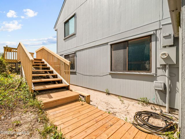 2604 S Shore Drive, Surf City, NC 28445