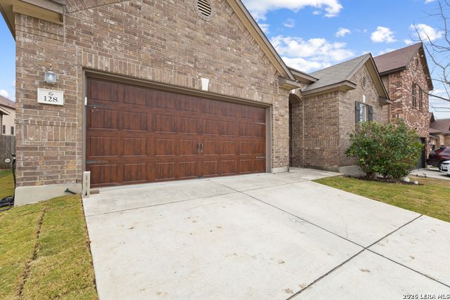 128 Landmark Park, Cibolo, TX 78108