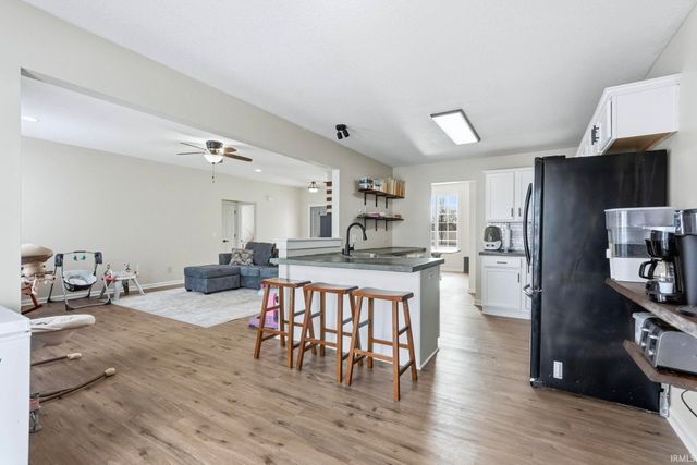 922 Honey Willow Boulevard, Huntertown, IN 46748