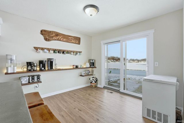 922 Honey Willow Boulevard, Huntertown, IN 46748