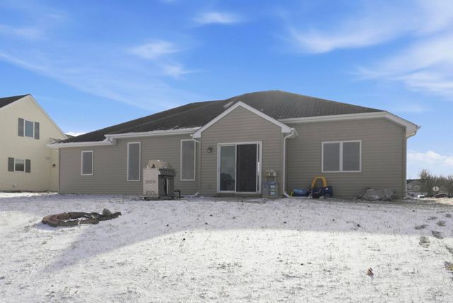 922 Honey Willow Boulevard, Huntertown, IN 46748