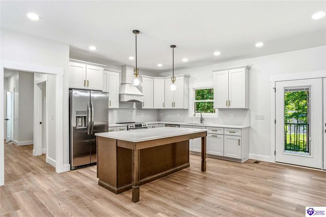 40 Columbine Court, Brandenburg, KY 40108