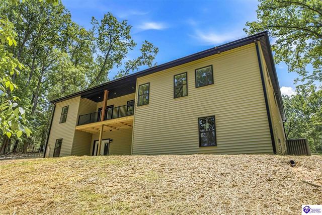 40 Columbine Court, Brandenburg, KY 40108