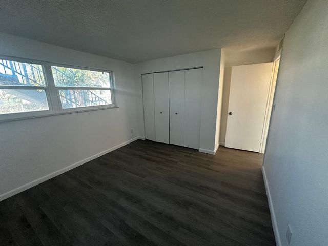 23 SE 12th Street 103, Dania Beach, FL 33004