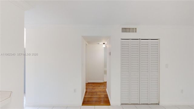 160 SW 30th Ave 204A, Miami, FL 33135