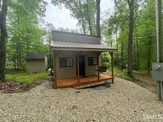 5819 S Wild Chestnut Street, Paoli, IN 47454