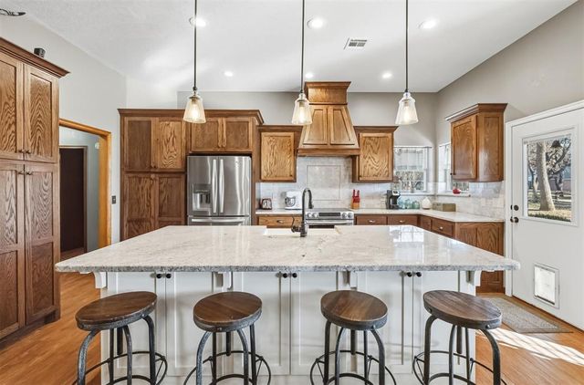 8224 NE 140th Street, Edmond, OK 73013