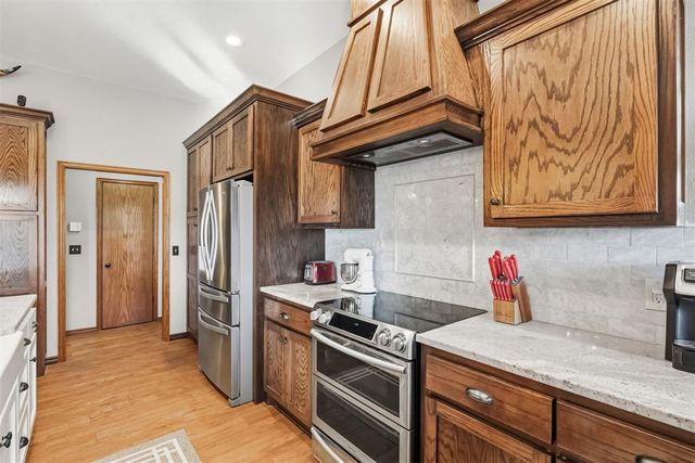 8224 NE 140th Street, Edmond, OK 73013