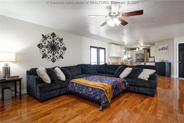 2076 Terry Road, South Charleston, WV 25309