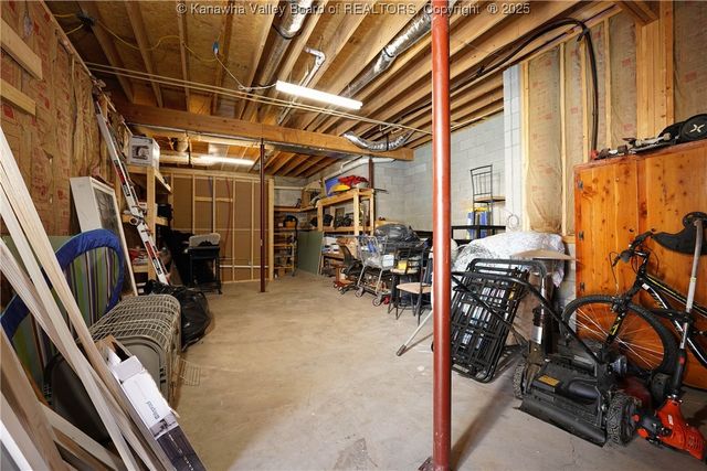 2076 Terry Road, South Charleston, WV 25309