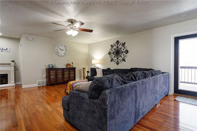 2076 Terry Road, South Charleston, WV 25309