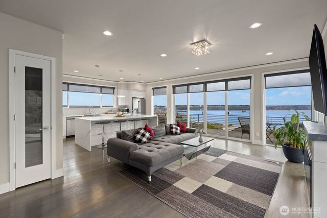 1422 Browns Point Boulevard, Tacoma, WA 98422