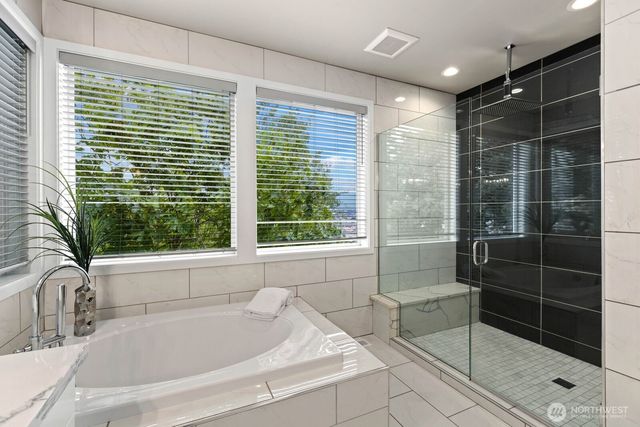 1422 Browns Point Boulevard, Tacoma, WA 98422