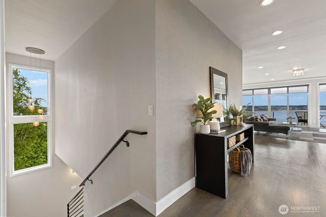 1422 Browns Point Boulevard, Tacoma, WA 98422