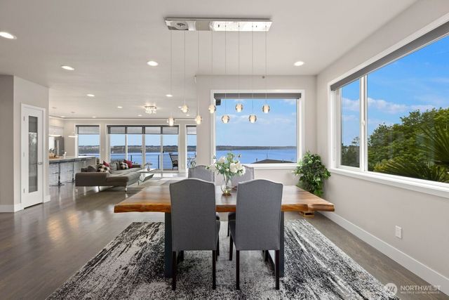 1422 Browns Point Boulevard, Tacoma, WA 98422