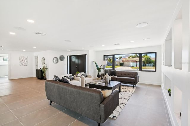 12125 5TH STREET E, Treasure Island, FL 33706