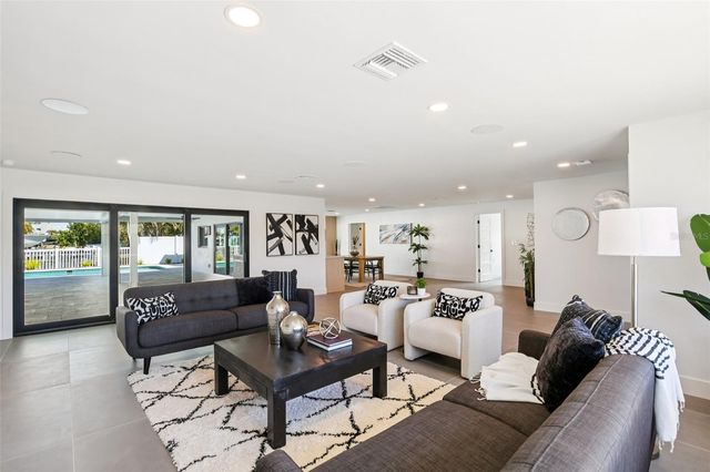 12125 5TH STREET E, Treasure Island, FL 33706