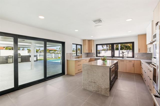 12125 5TH STREET E, Treasure Island, FL 33706