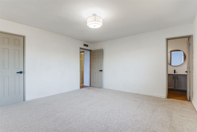 6006 Lakecrest Drive, Garland, TX 75043