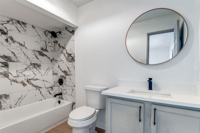 6006 Lakecrest Drive, Garland, TX 75043