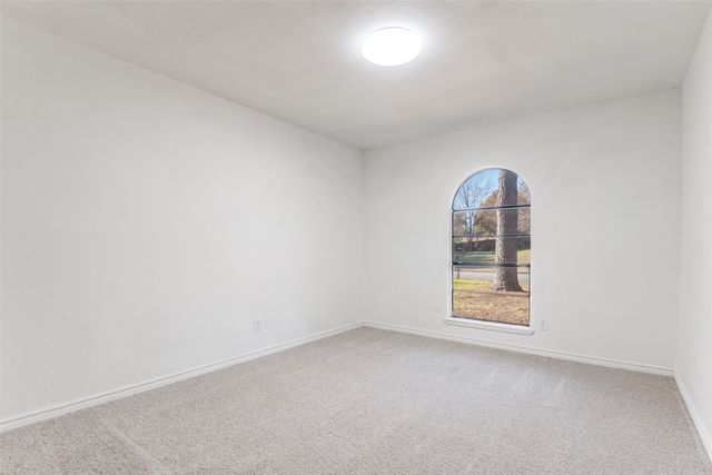 6006 Lakecrest Drive, Garland, TX 75043