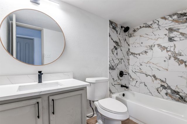 6006 Lakecrest Drive, Garland, TX 75043