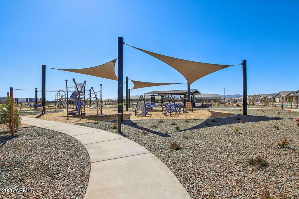 Image 11 of property listing at 15611 W ONYX Avenue, Waddell, AZ 85355