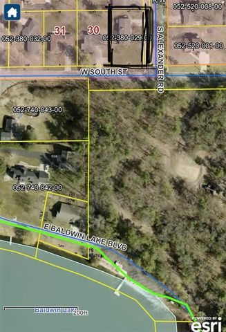 927 S Alexander Street, Greenville, MI 48838