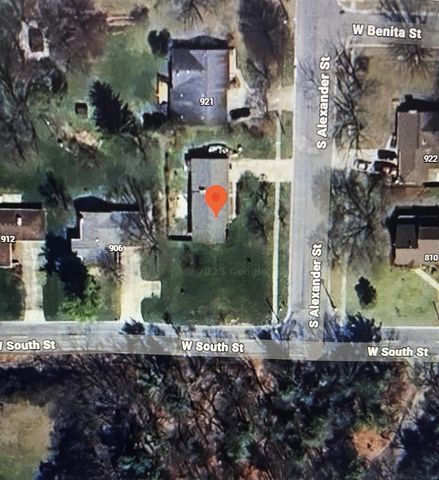 927 S Alexander Street, Greenville, MI 48838