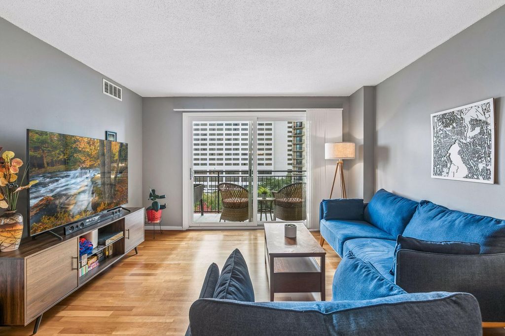 1200 Nicollet Mall 911, Minneapolis, MN 55403 — photo 4