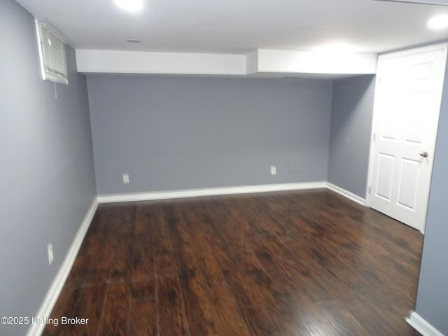 3113 Kaye Lawn Dr, Louisville, KY 40220