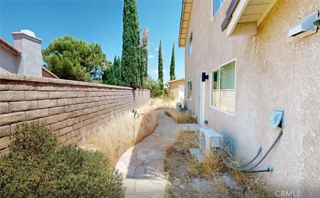 5637 Redwood B, Palmdale, CA 93551