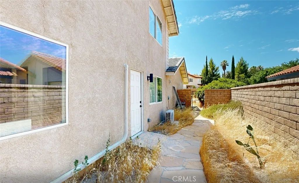 5637 Redwood B, Palmdale, CA 93551