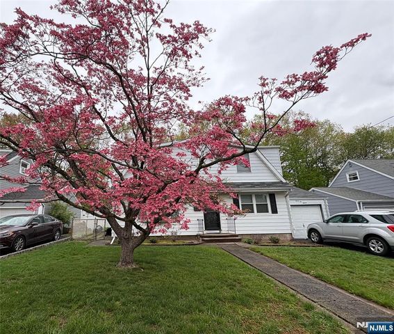 32-15 Southern Drive, Fair Lawn, NJ 07410