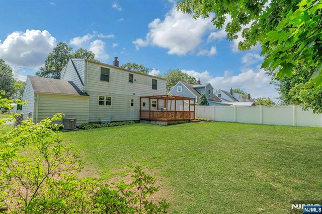 32-15 Southern Drive, Fair Lawn, NJ 07410