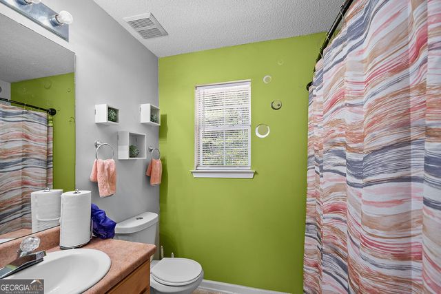 6408 Sparrow Way, Stone Mountain, GA 30087