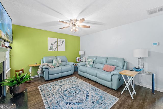 6408 Sparrow Way, Stone Mountain, GA 30087