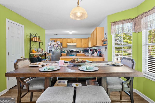 6408 Sparrow Way, Stone Mountain, GA 30087