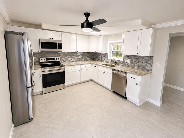 4033 NEWCASTLE DRIVE, New Port Richey, FL 34652