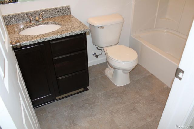 58228 KINCAID Street, New Haven Village, MI 48048