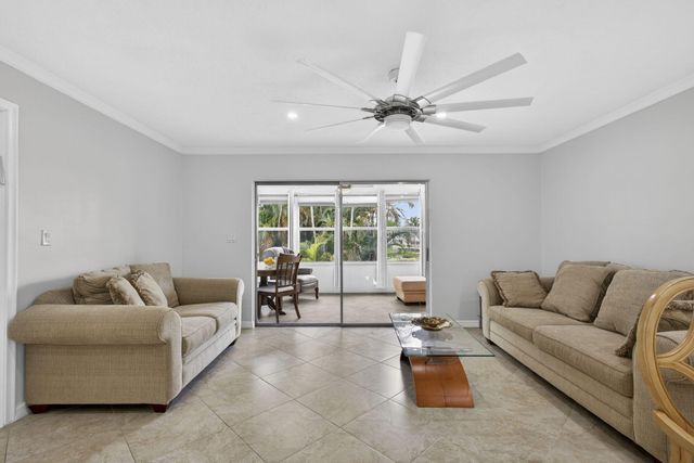 59 Plymouth G, West Palm Beach, FL 33417